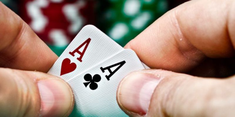 Tổ hợp bài trong Poker là gì?